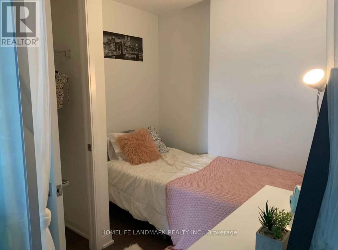 Main Floor Den - 1123 - 57 St Joseph Street, Toronto, Ontario  M5S 0C5 - Photo 3 - C12066309