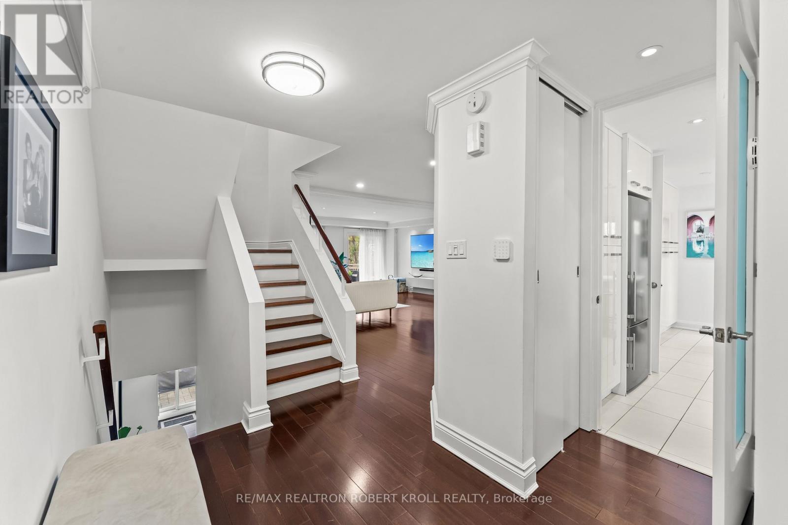 Property at 778 AVENUE ROAD image 3