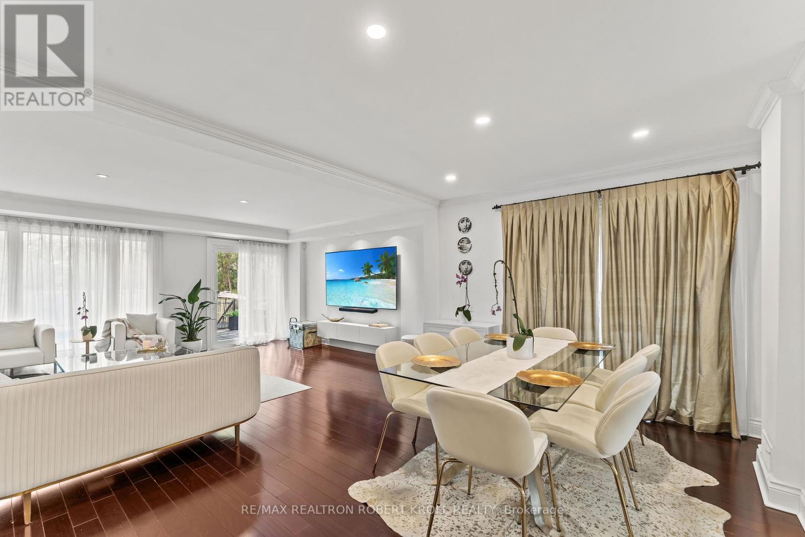 Property at 778 AVENUE ROAD image 4