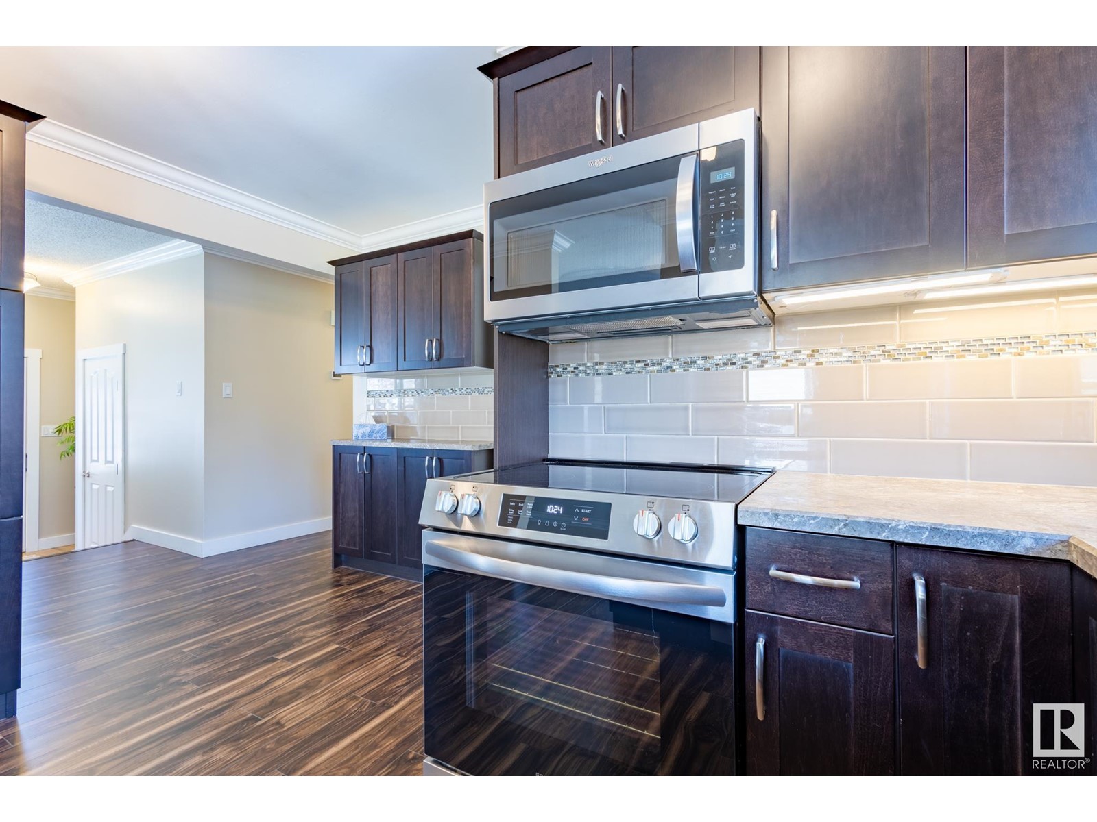Property at 47 SALISBURY AV image 1