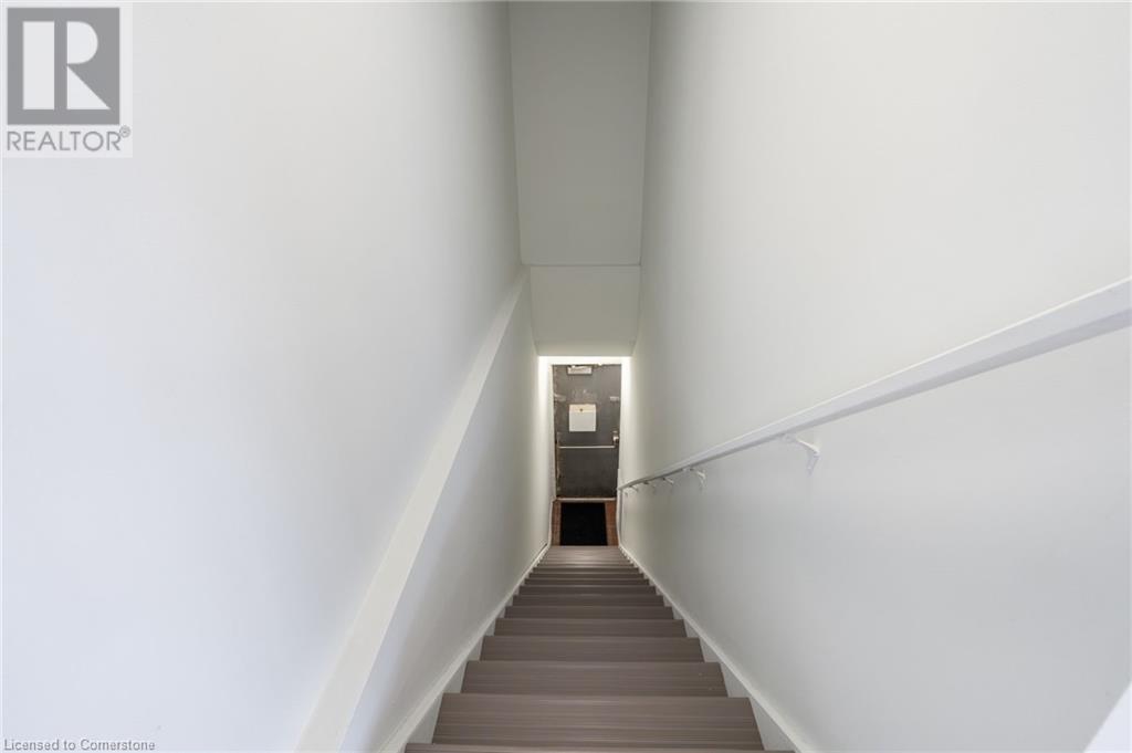 237 Parkdale Avenue N Unit# 2nd Floor, Hamilton, Ontario  L8H 5X4 - Photo 22 - 40714347