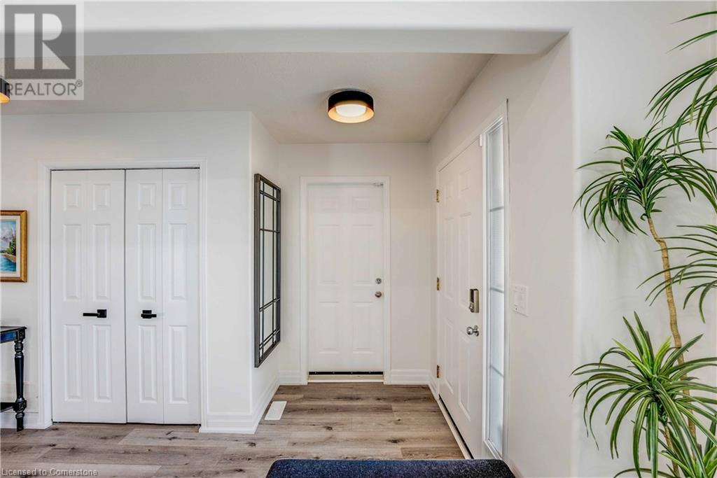 Property at 113 FOXTAIL Avenue image 4
