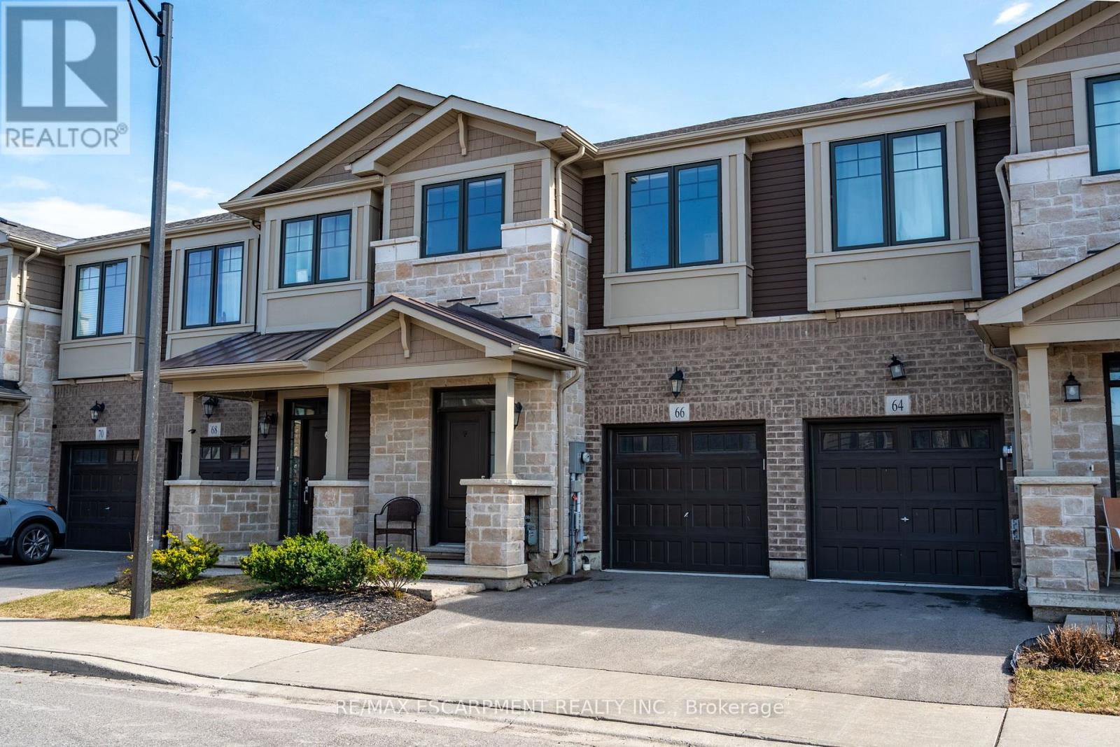 Property at 66 PELICAN LANE image 1