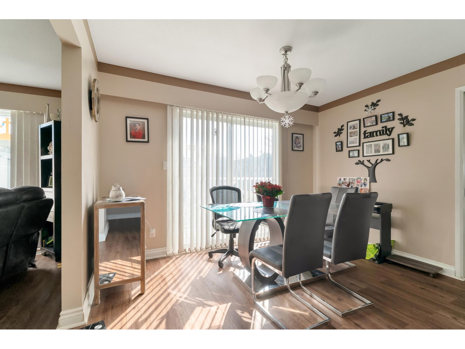 3095 Royal Street, Abbotsford, British Columbia  V2T 2J1 - Photo 9 - R2985801