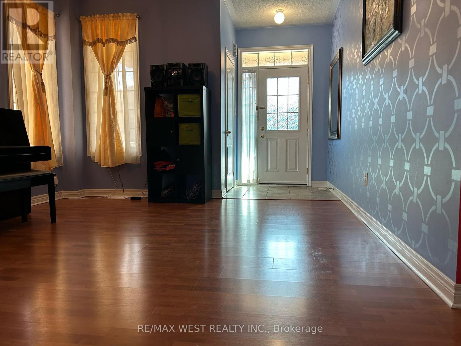 Property at 31 GAMSON CRESCENT image 3