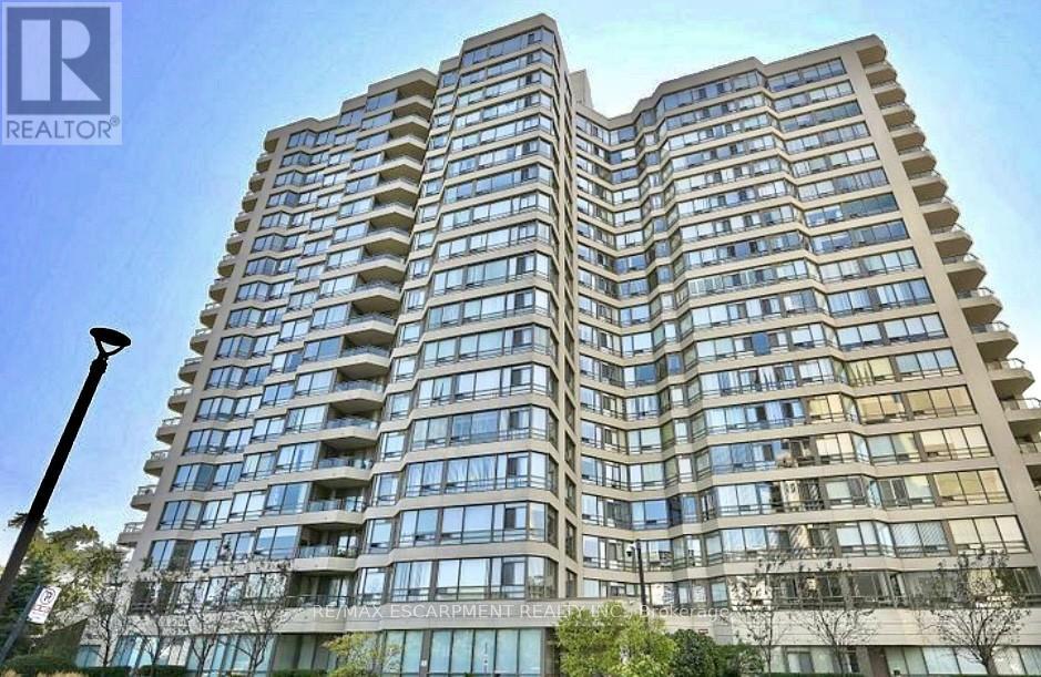 1212 - 75 King Street E, Mississauga, Ontario  L5A 4G5 - Photo 10 - W12066359