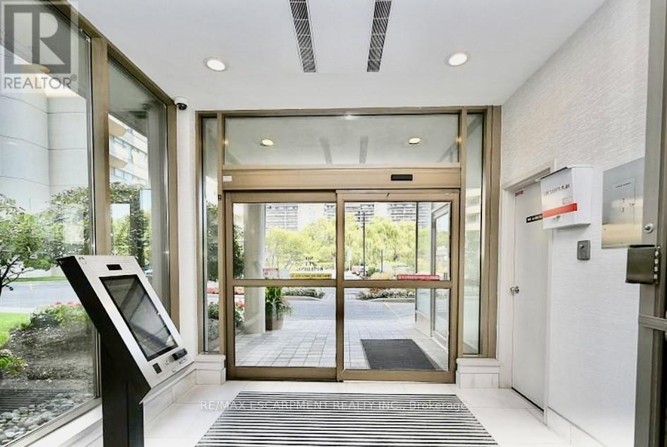 1212 - 75 King Street E, Mississauga, Ontario  L5A 4G5 - Photo 2 - W12066359