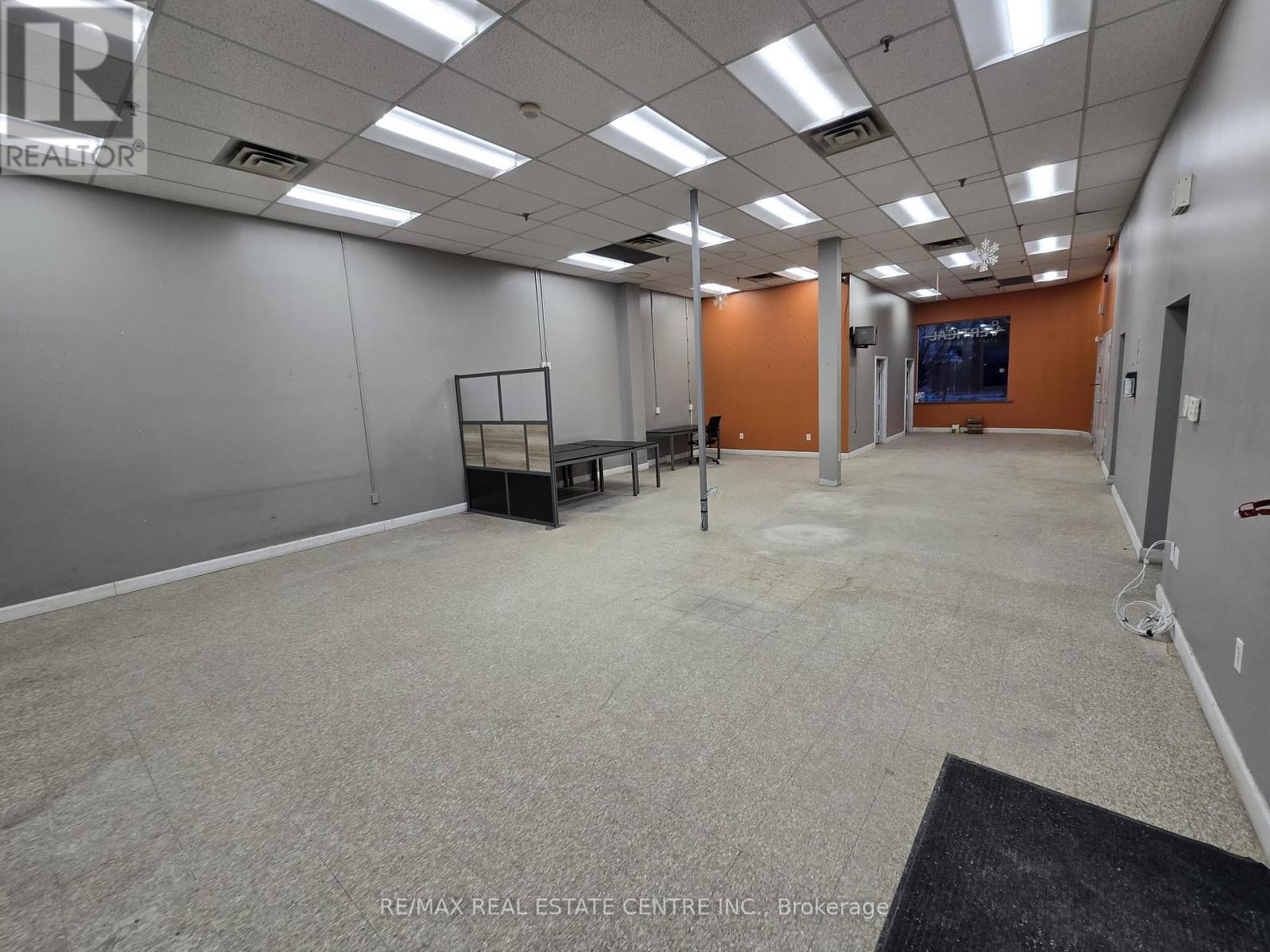 Unit 3 - 30 A Kennedy Road S, Brampton, Ontario  L6W 3E2 - Photo 4 - W11975557