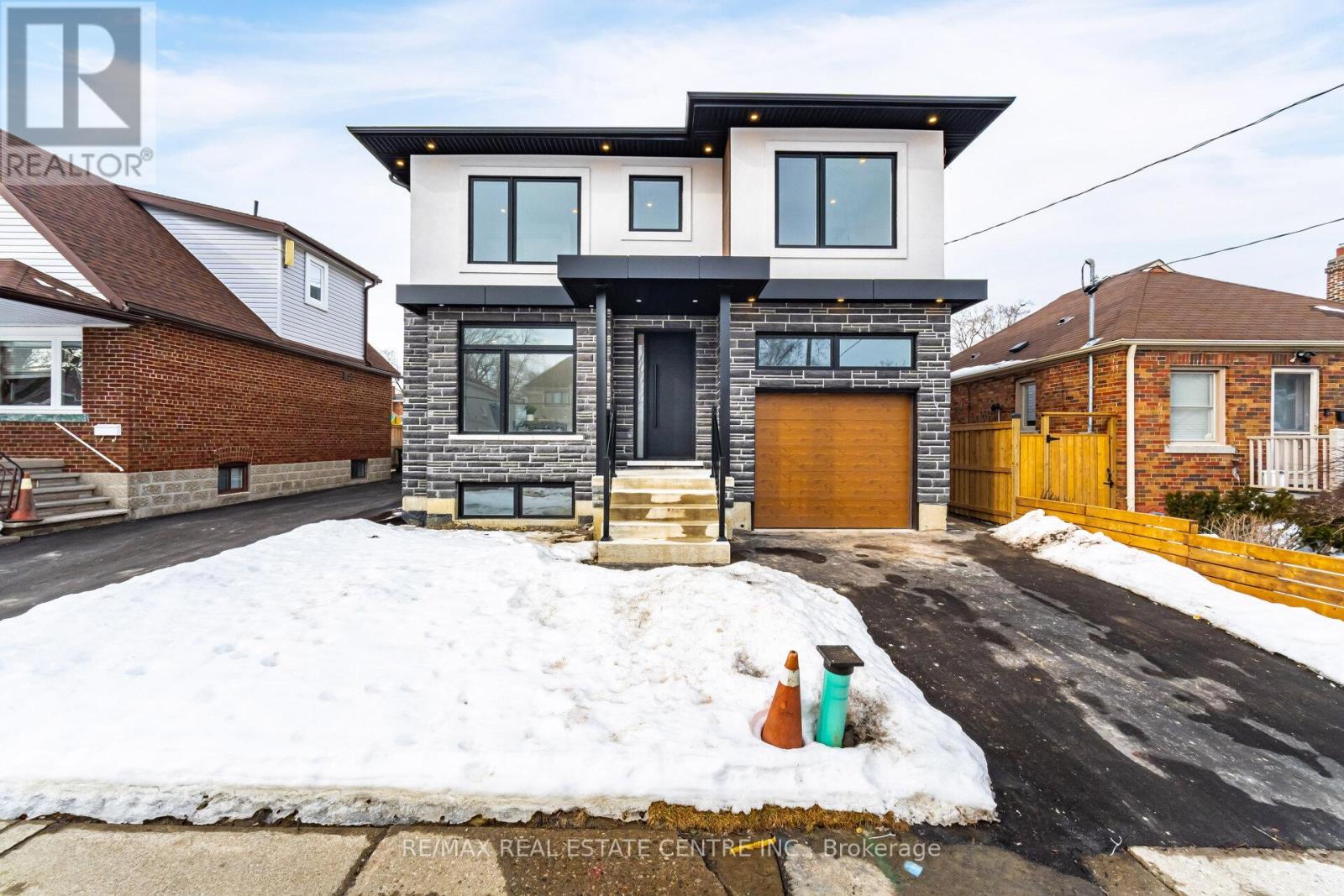 Property at 404 MELROSE STREET image 1
