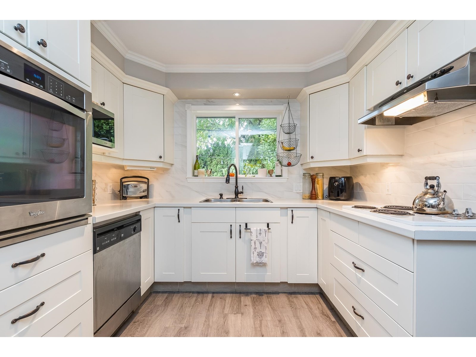 33715 Mayfair Avenue, Abbotsford, British Columbia  V2S 1P7 - Photo 5 - R2985705