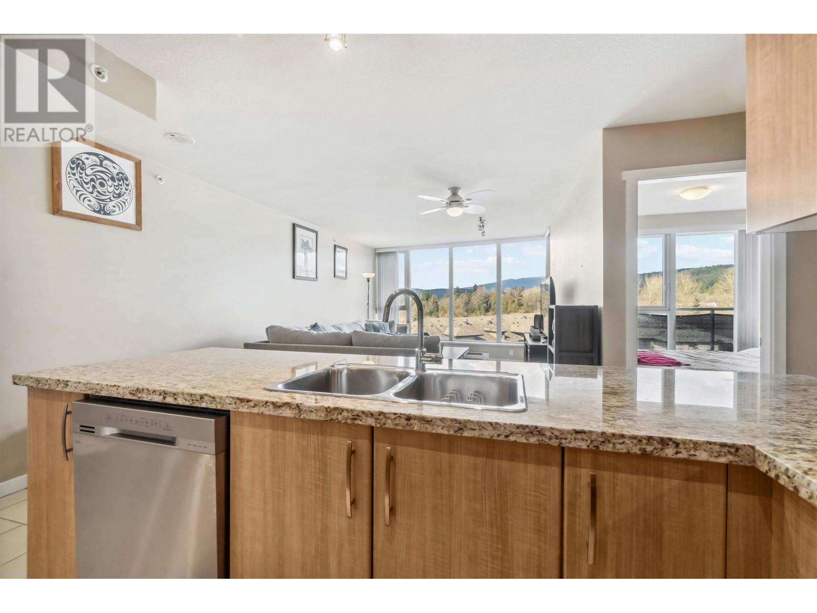 805 651 Nootka Way, Port Moody, British Columbia  V3H 0A1 - Photo 15 - R2979170