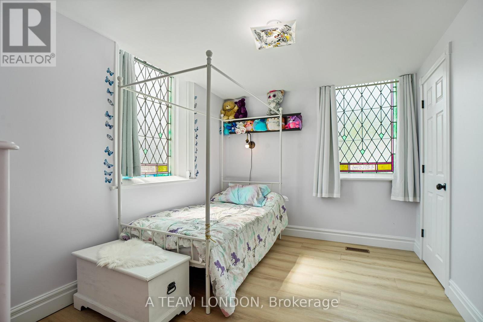 10096 Iona Road, Southwold, Ontario  N0L 1P0 - Photo 17 - X12066482