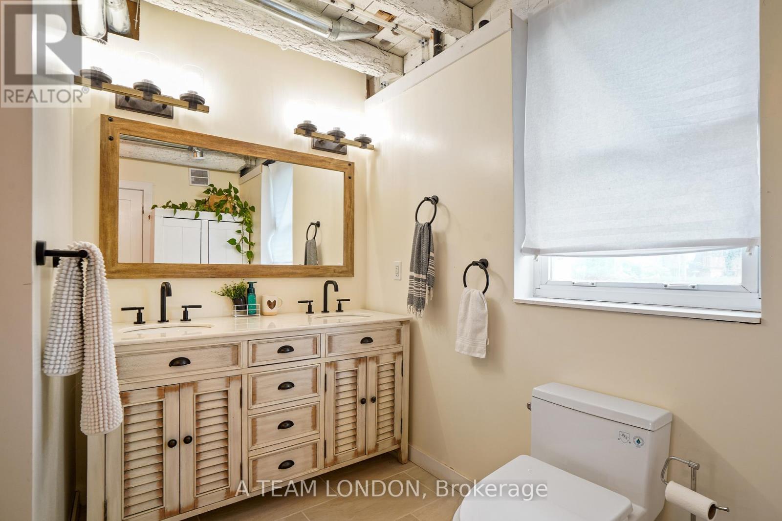 10096 Iona Road, Southwold, Ontario  N0L 1P0 - Photo 34 - X12066482