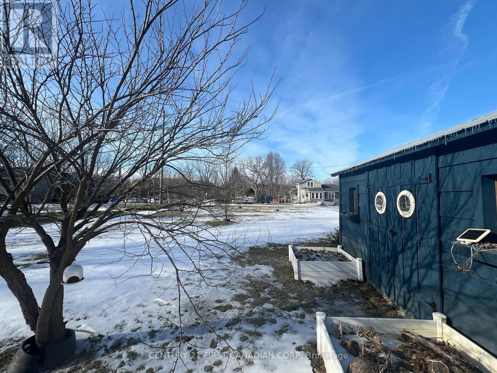 337 Elizabeth Street, Central Elgin (Port Stanley), Ontario  N5L 1B3 - Photo 10 - X12066514