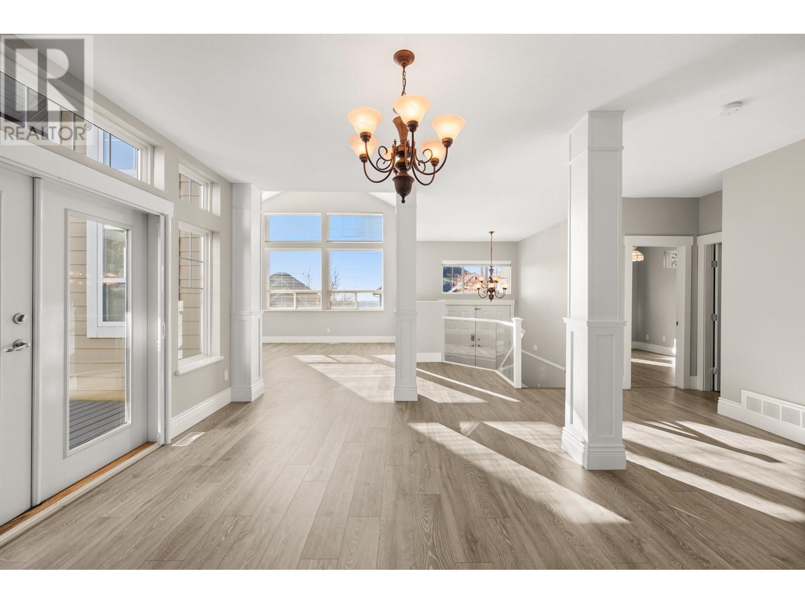 14 Birchwood Crescent, Port Moody, British Columbia  V3H 5H7 - Photo 1 - R2962746