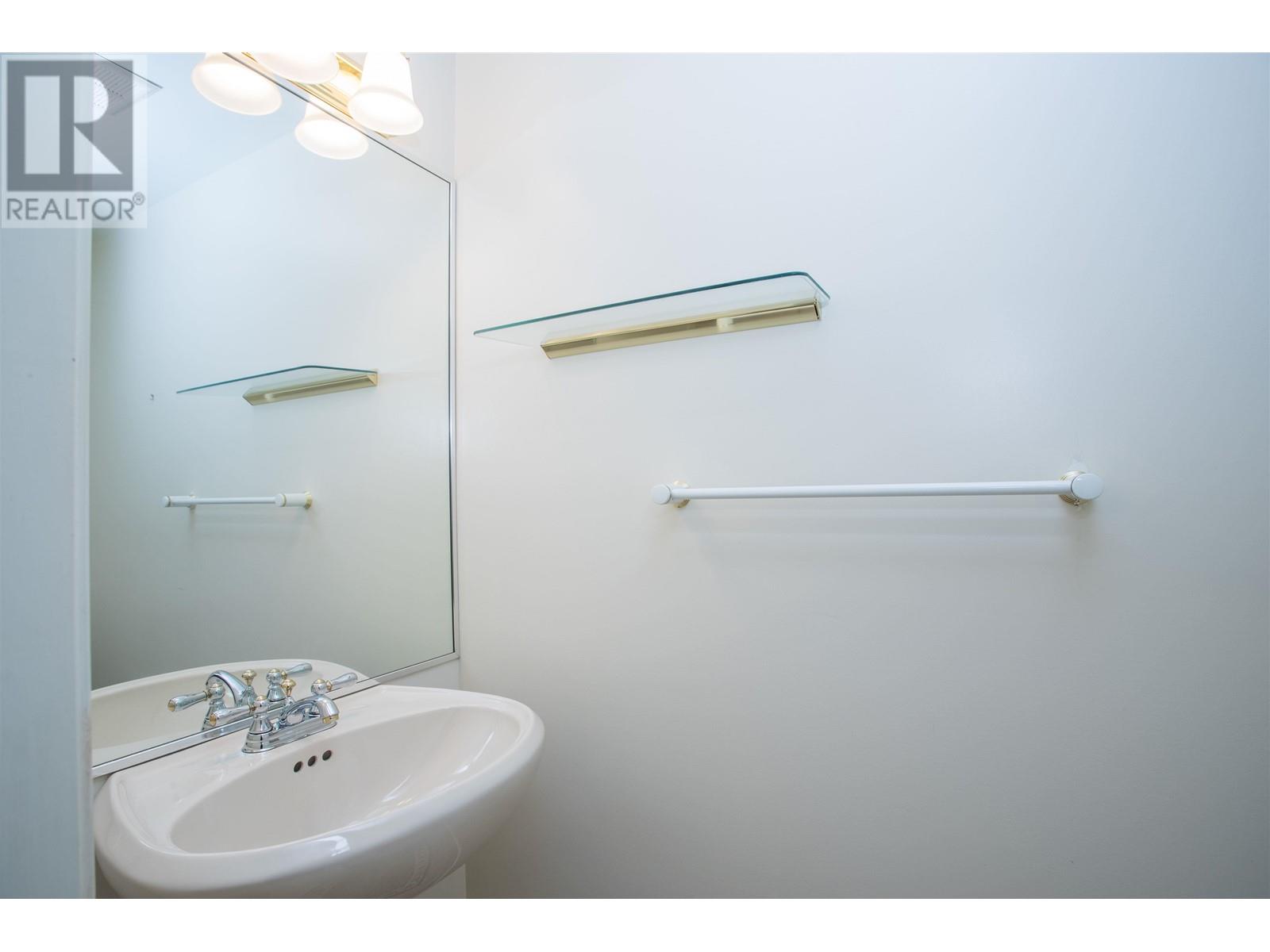 408 1689 Duchess Avenue, West Vancouver, British Columbia  V7N 1P7 - Photo 14 - R2986649