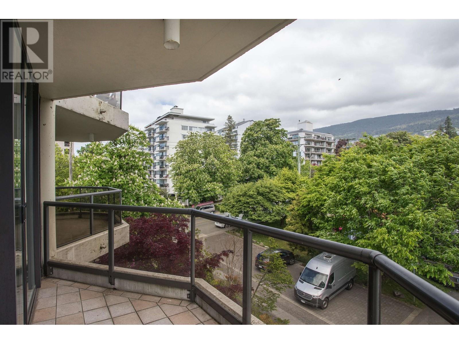 408 1689 Duchess Avenue, West Vancouver, British Columbia  V7N 1P7 - Photo 22 - R2986649