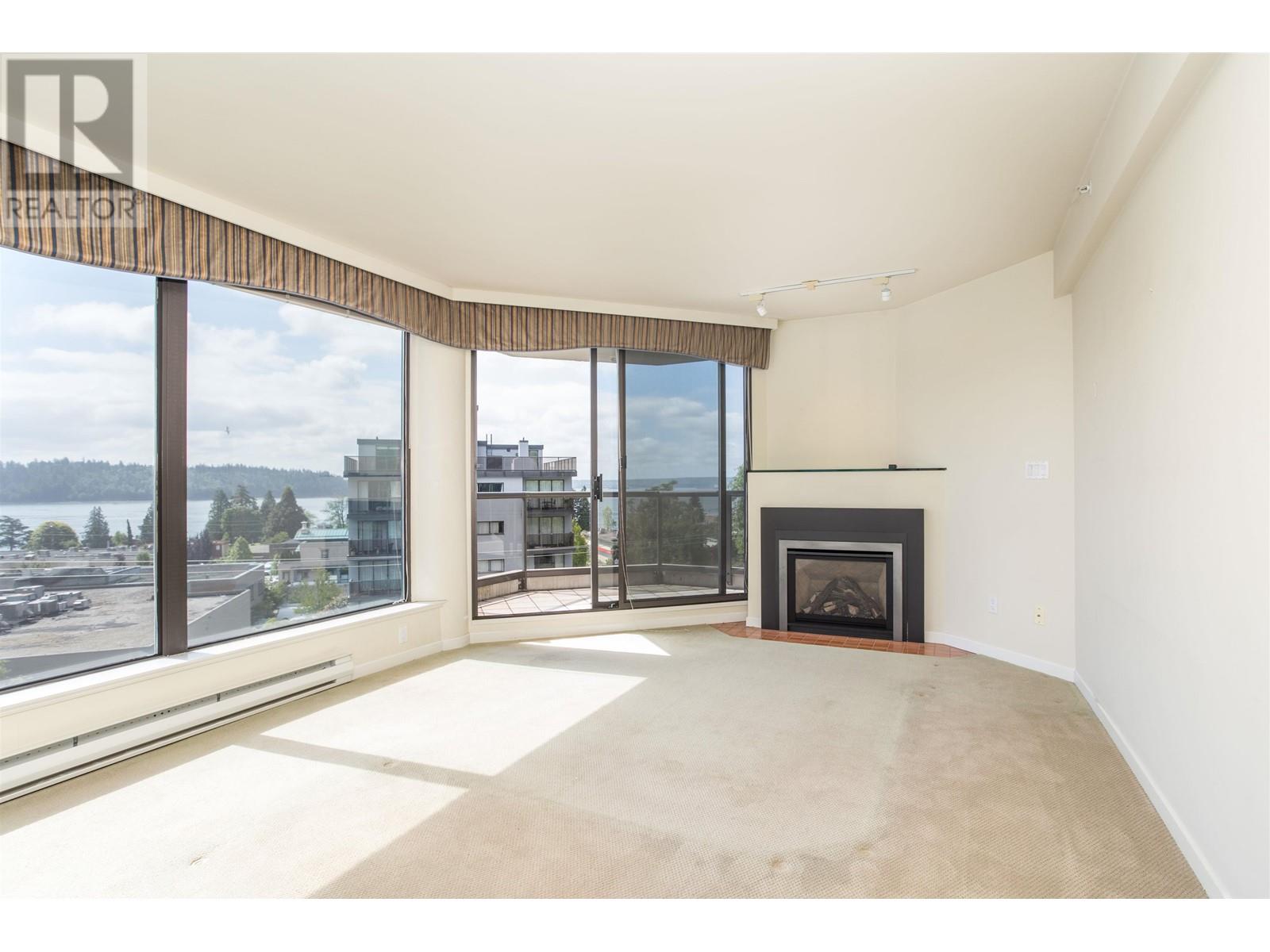 Property at 408 1689 DUCHESS AVENUE image 3