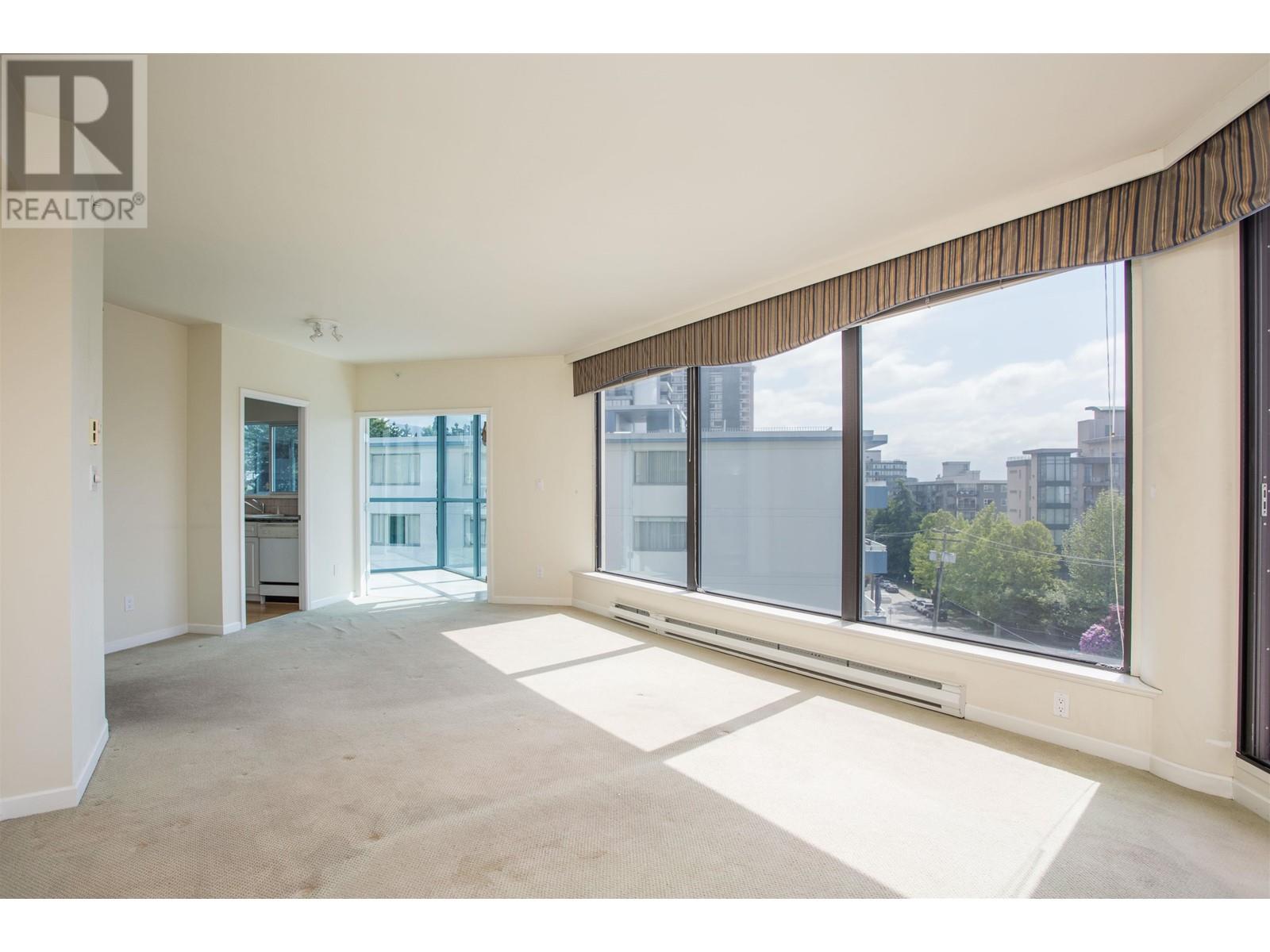 Property at 408 1689 DUCHESS AVENUE image 4