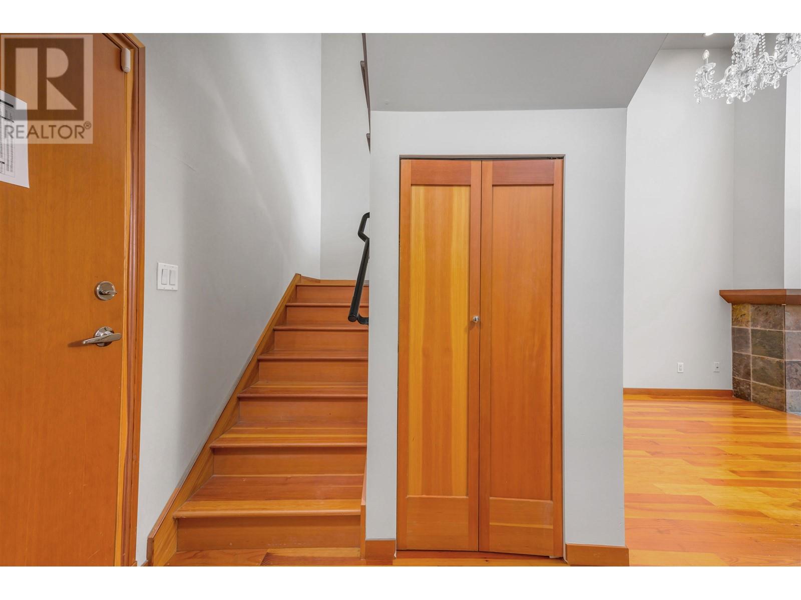 207 10 Renaissance Square, New Westminster, British Columbia  V3M 7B1 - Photo 16 - R2986665