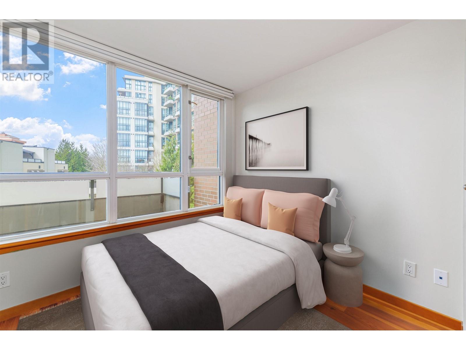 207 10 Renaissance Square, New Westminster, British Columbia  V3M 7B1 - Photo 17 - R2986665