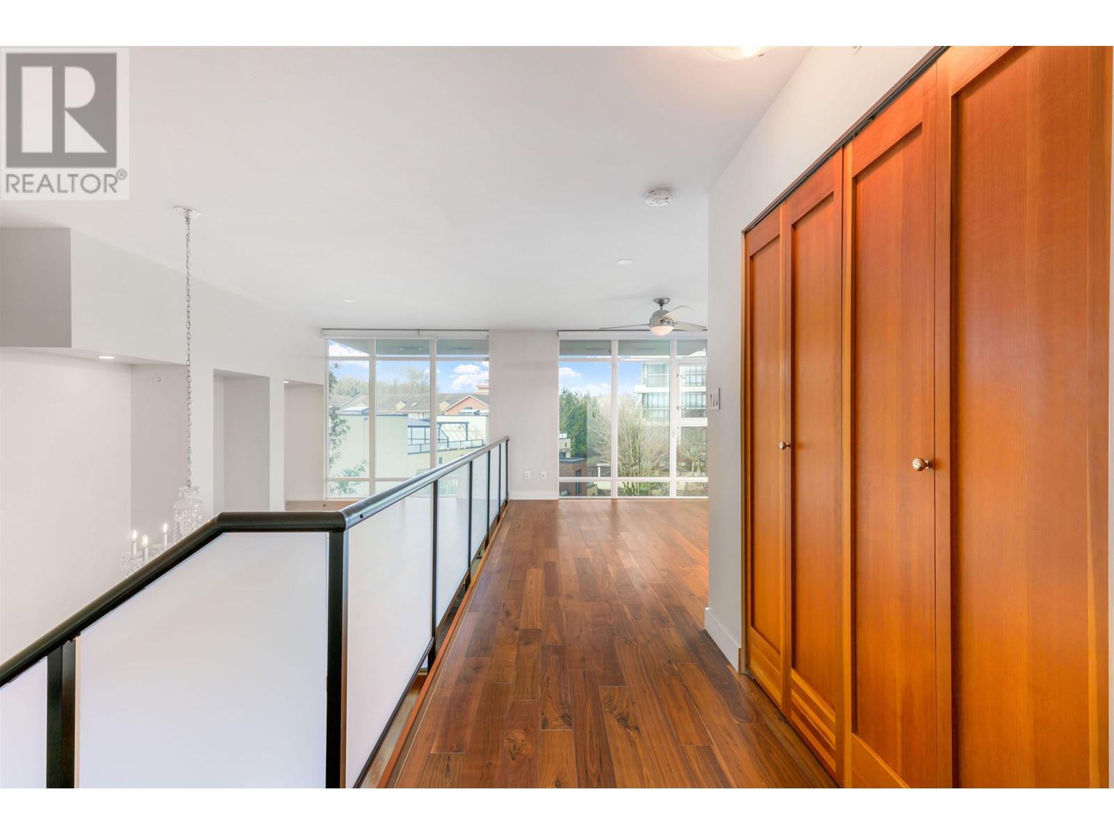 207 10 Renaissance Square, New Westminster, British Columbia  V3M 7B1 - Photo 25 - R2986665