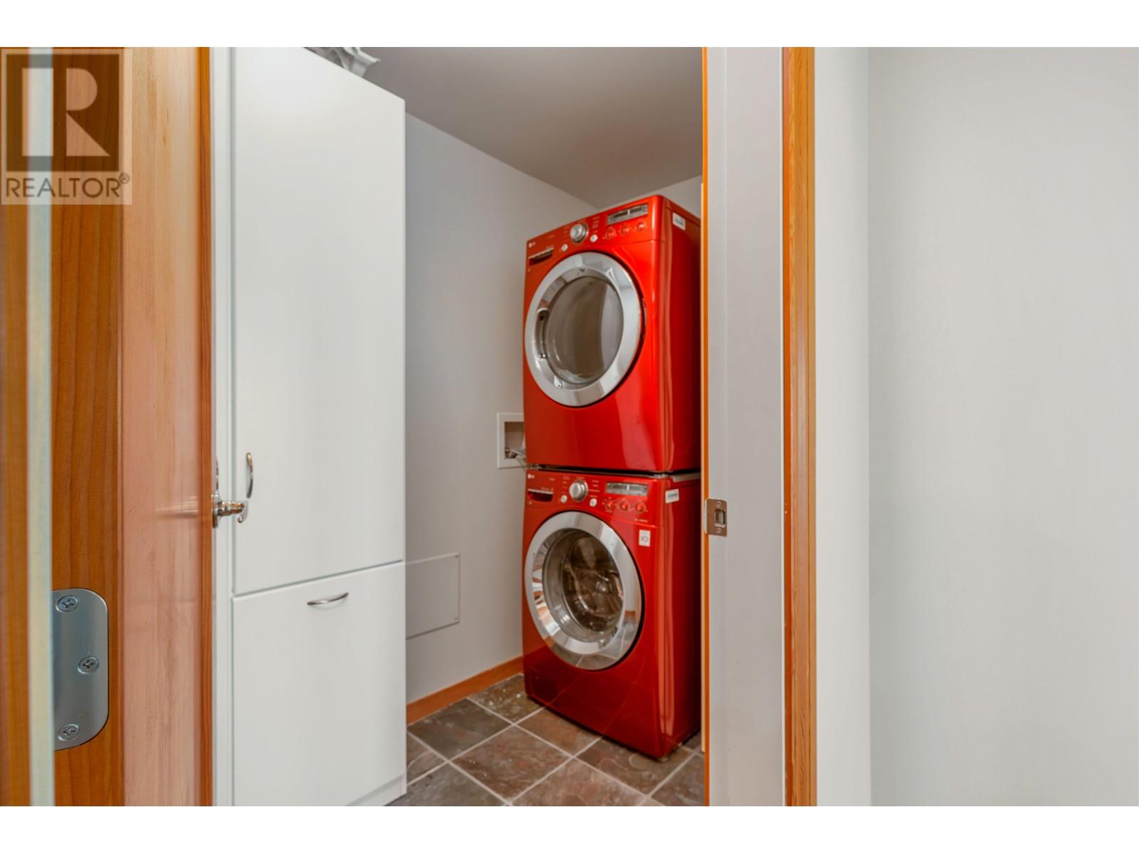 207 10 Renaissance Square, New Westminster, British Columbia  V3M 7B1 - Photo 27 - R2986665