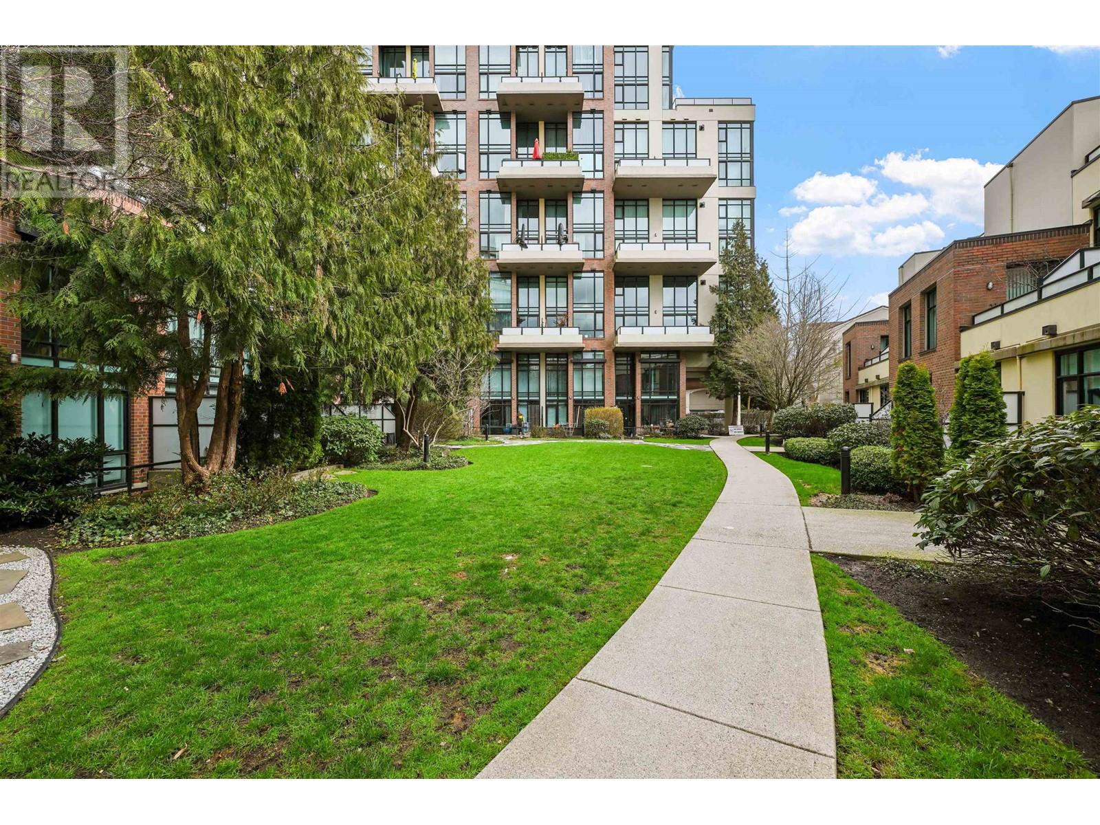 207 10 Renaissance Square, New Westminster, British Columbia  V3M 7B1 - Photo 35 - R2986665