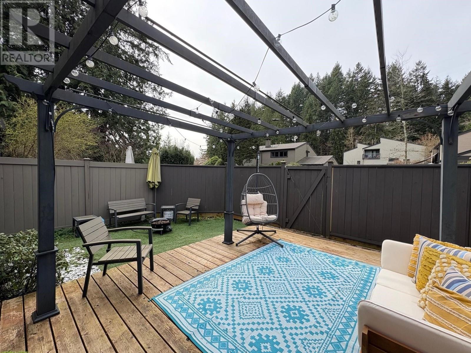 1041 Heritage Boulevard, North Vancouver, British Columbia  V7J 3G7 - Photo 11 - R2984304