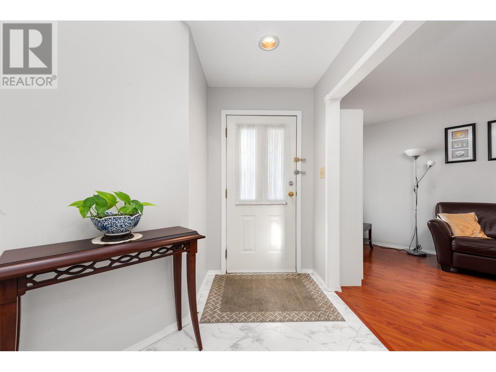3 5300 Lackner Crescent, Richmond, British Columbia  V7E 6L2 - Photo 3 - R2986640