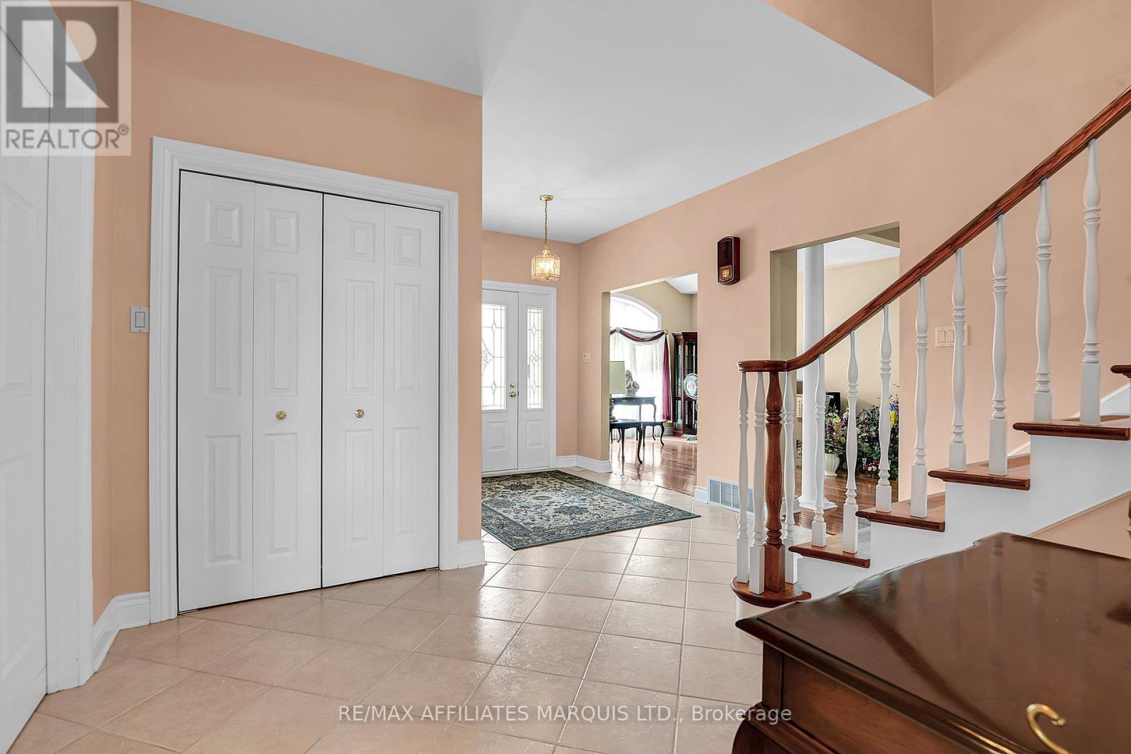 Property at 540 JOANNE CRESCENT image 4
