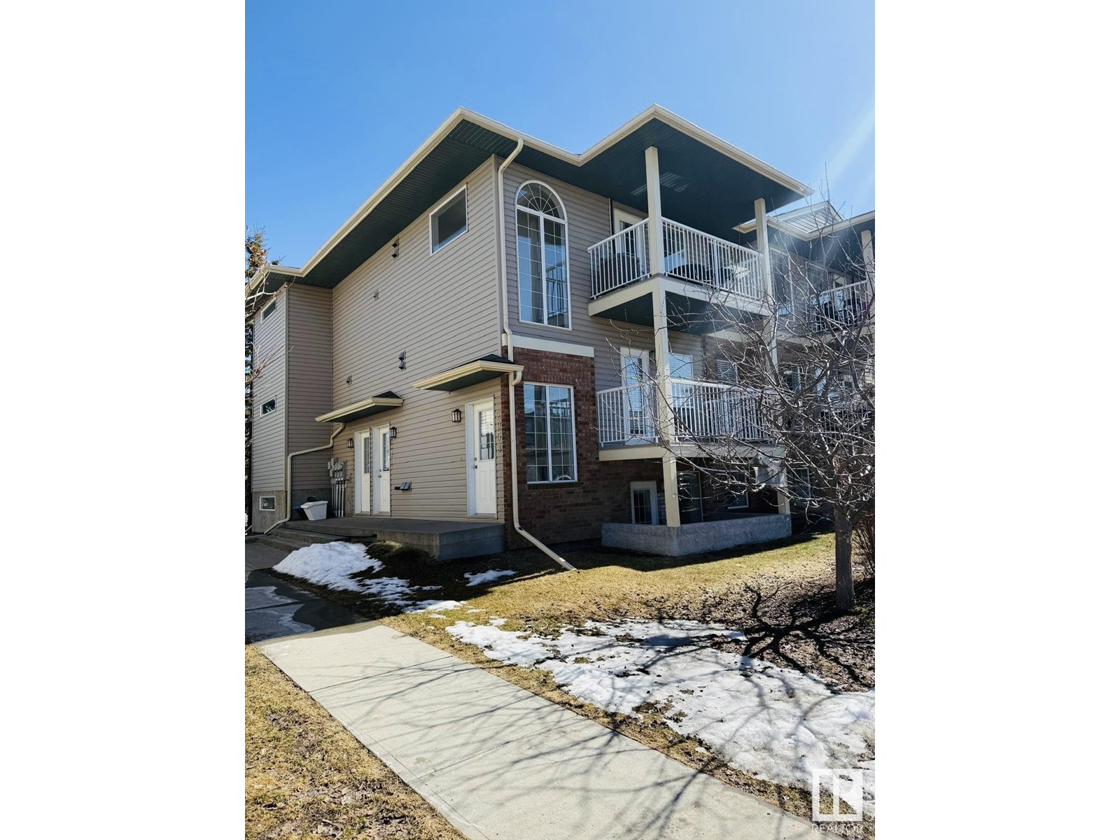 Property at 2953 26 ST NW image 1