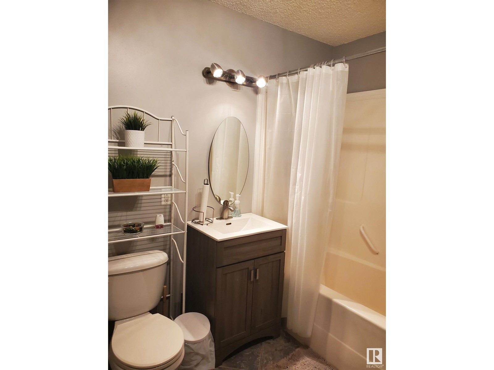 2953 26 St Nw, Edmonton, Alberta  T6T 2A1 - Photo 6 - E4429480