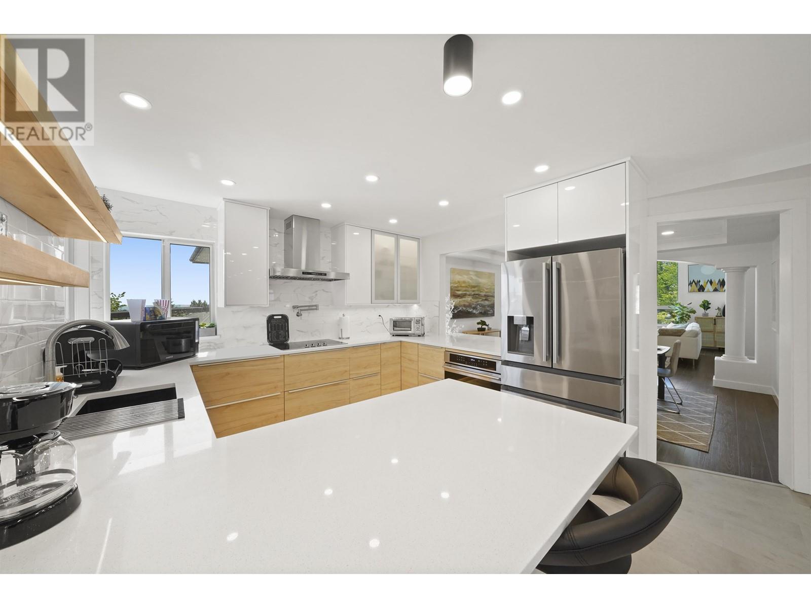 1551 Alpine Lane, Coquitlam, British Columbia  V3E 3A5 - Photo 6 - R2970085