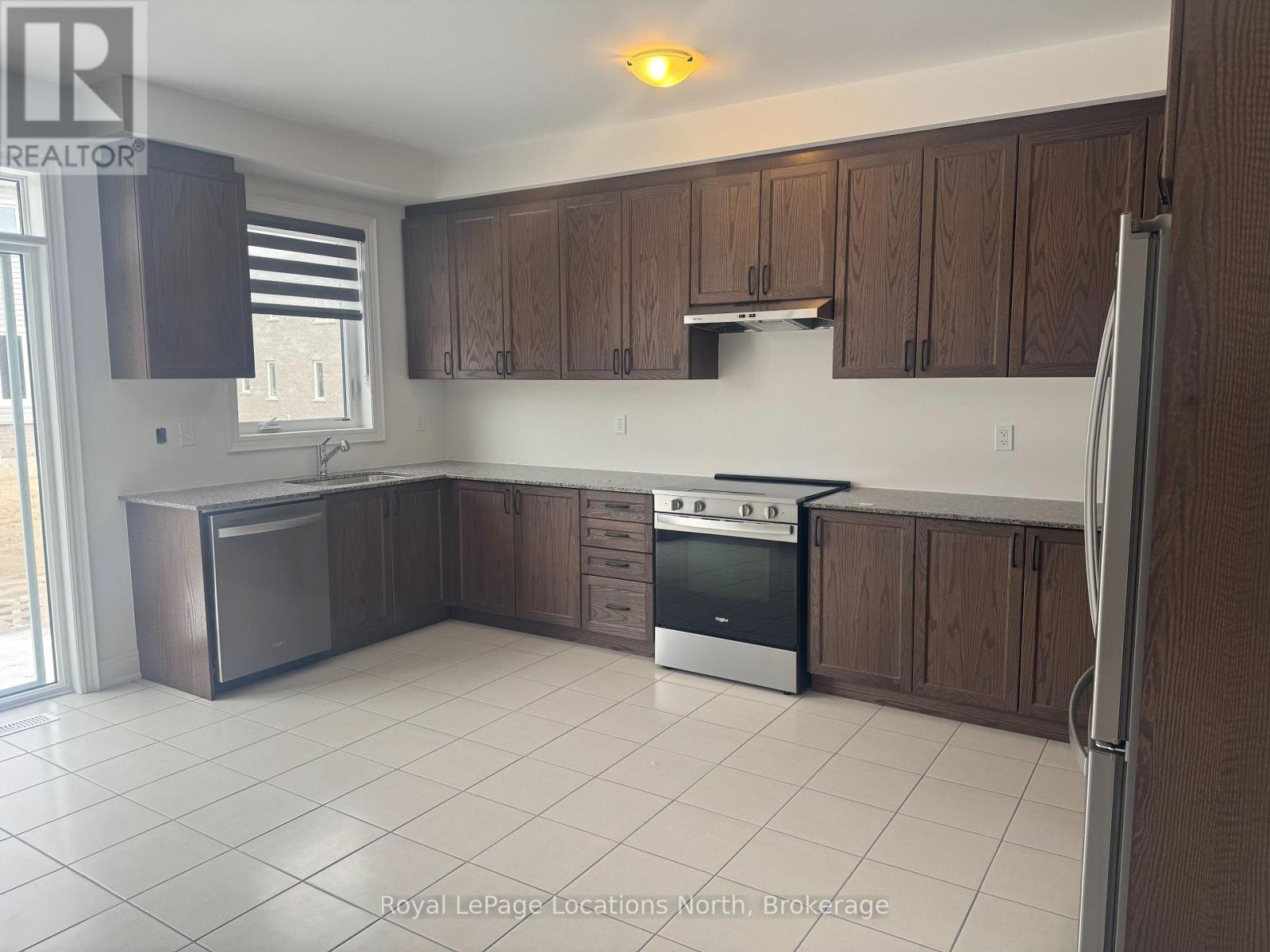 63 Amber Drive, Wasaga Beach, Ontario  L9Z 0R8 - Photo 7 - S11986546