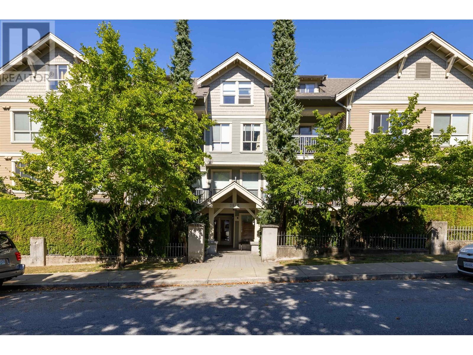 107 3895 Sandell Street, Burnaby, British Columbia  V5H 1J9 - Photo 2 - R2986381