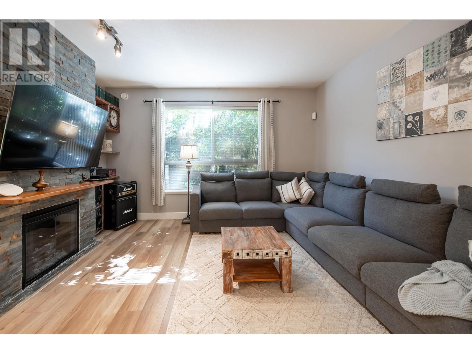 107 3895 Sandell Street, Burnaby, British Columbia  V5H 1J9 - Photo 8 - R2986381