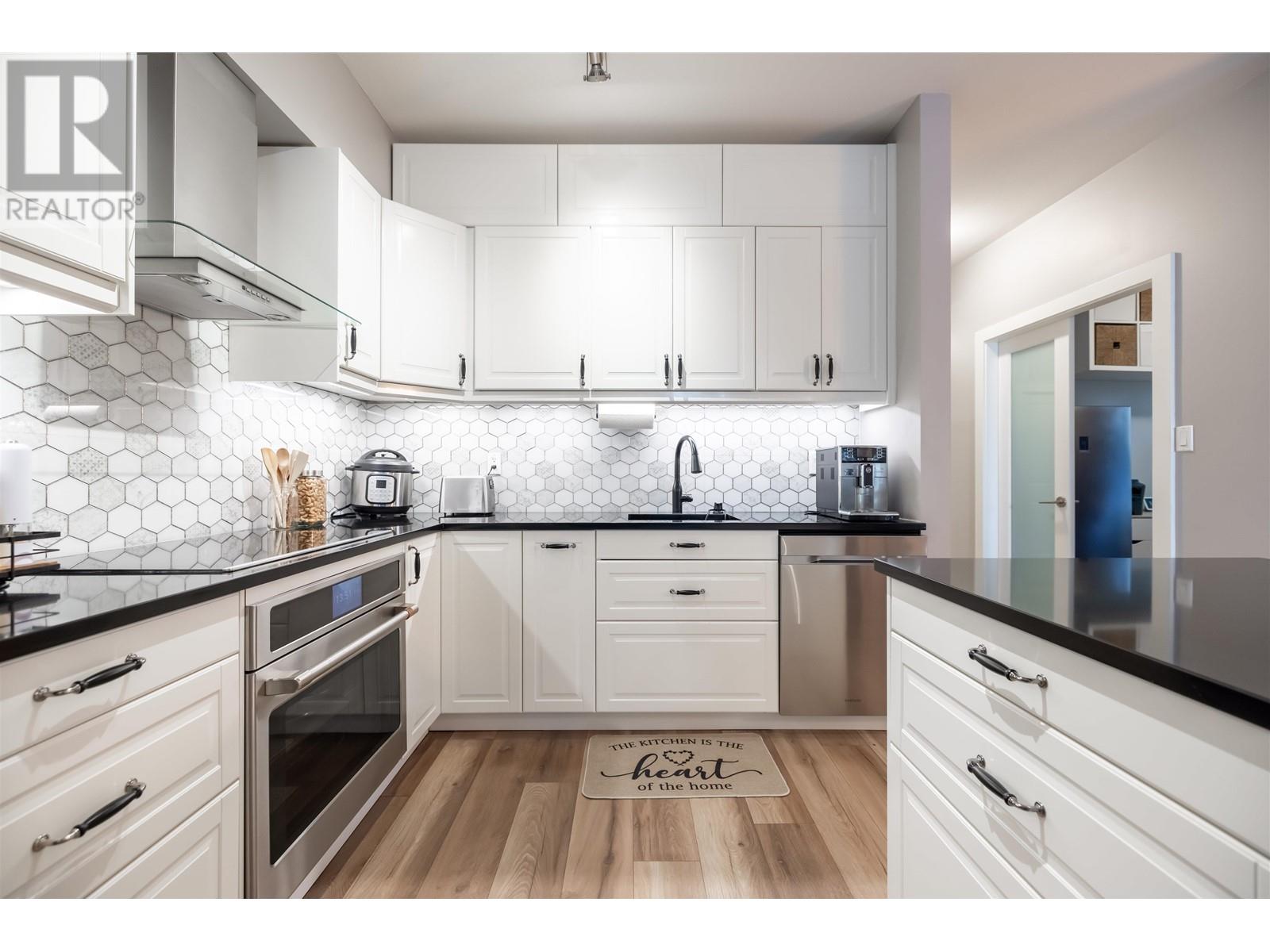 107 3895 Sandell Street, Burnaby, British Columbia  V5H 1J9 - Photo 16 - R2986381