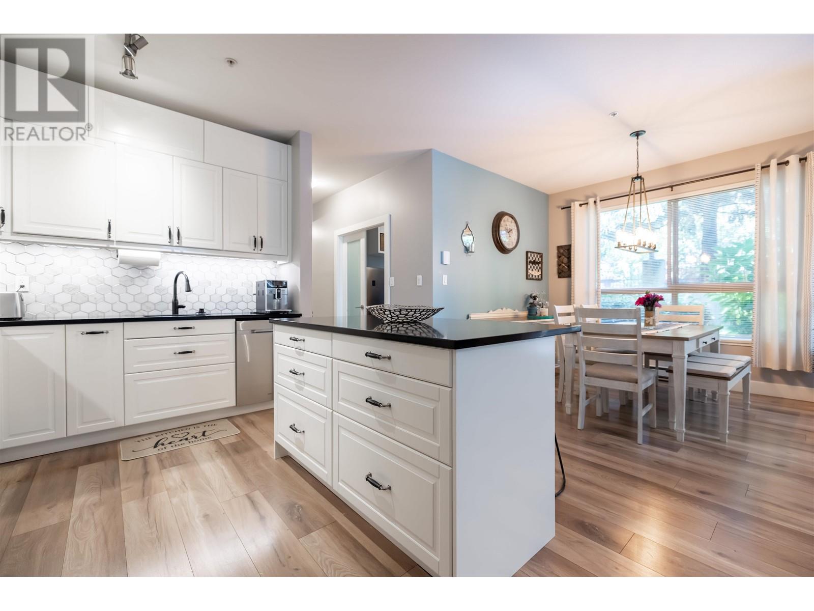 107 3895 Sandell Street, Burnaby, British Columbia  V5H 1J9 - Photo 15 - R2986381
