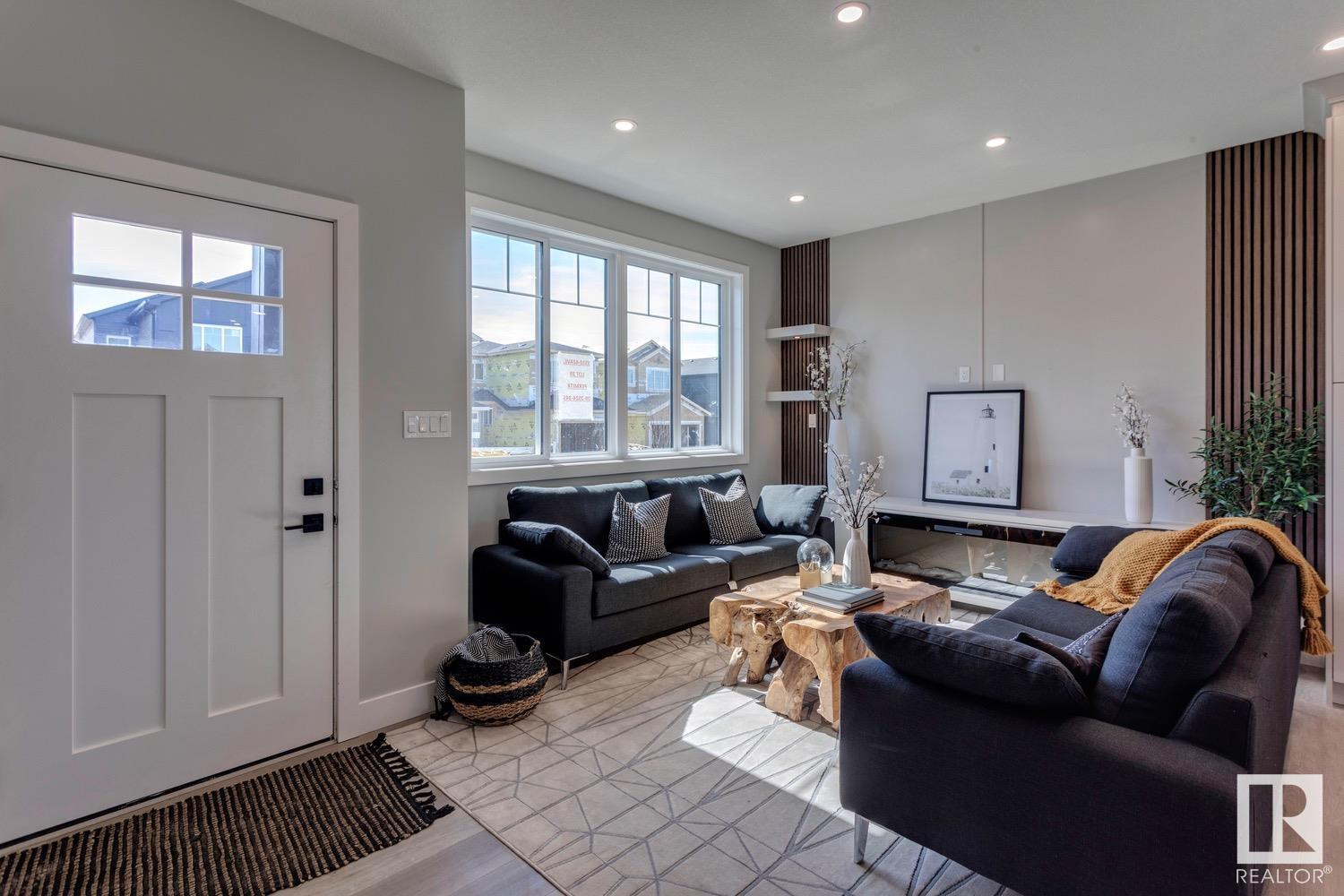 Property at 3510 42 AV image 3