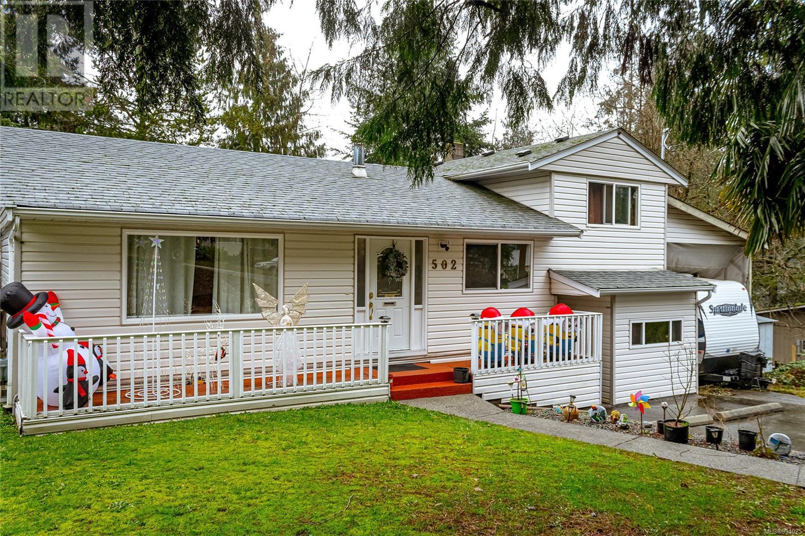 Property at 502 Ninth St image 5