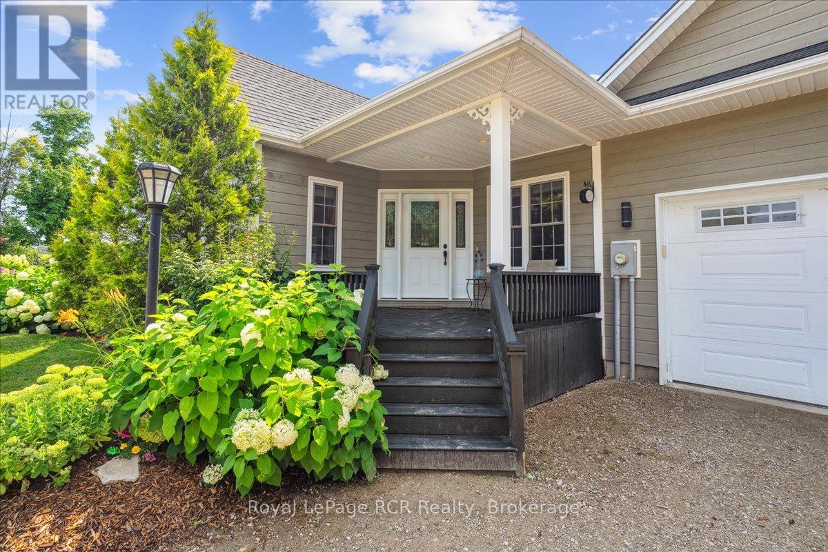 171 Pleasantview Road, South Bruce Peninsula, Ontario  N0H 1A0 - Photo 3 - X12066601