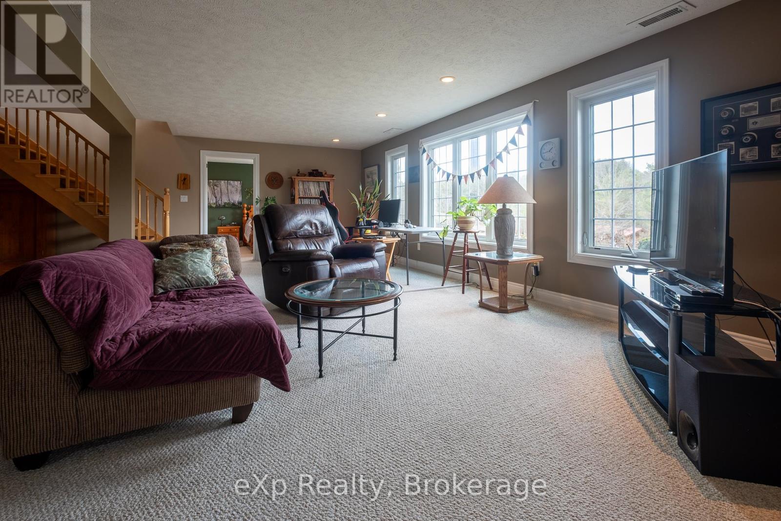 822813 Sideroad 1, Chatsworth, Ontario  N0H 1G0 - Photo 21 - X12066625
