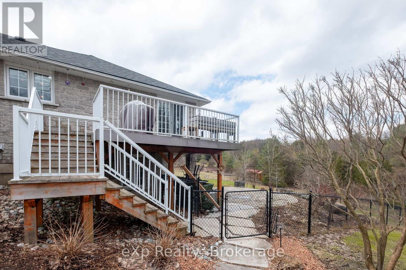 822813 Sideroad 1, Chatsworth, Ontario  N0H 1G0 - Photo 32 - X12066625