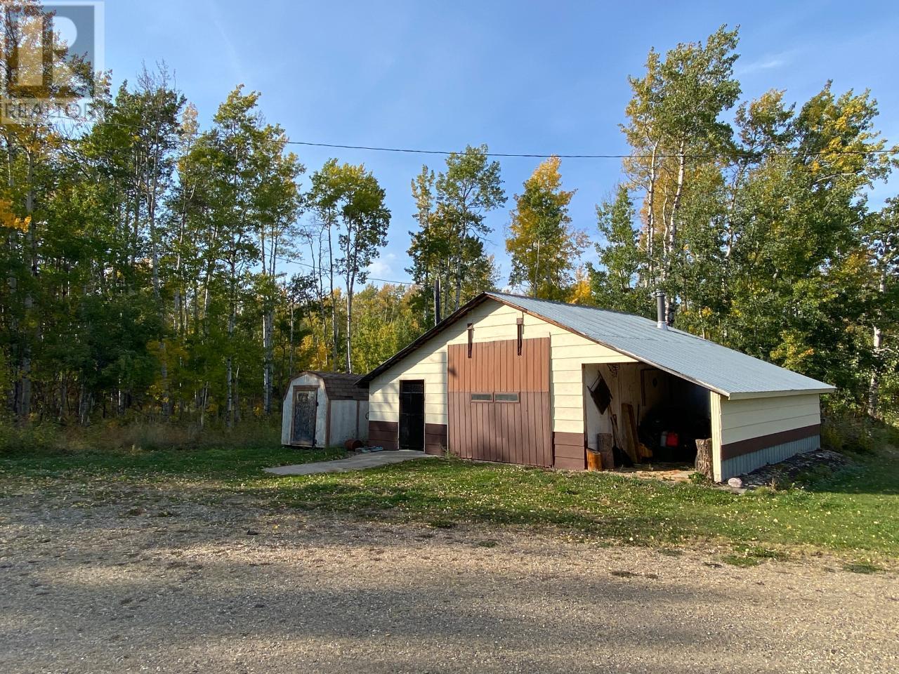 3711 212 Road, Dawson Creek, British Columbia  V1G 4E7 - Photo 32 - 201414