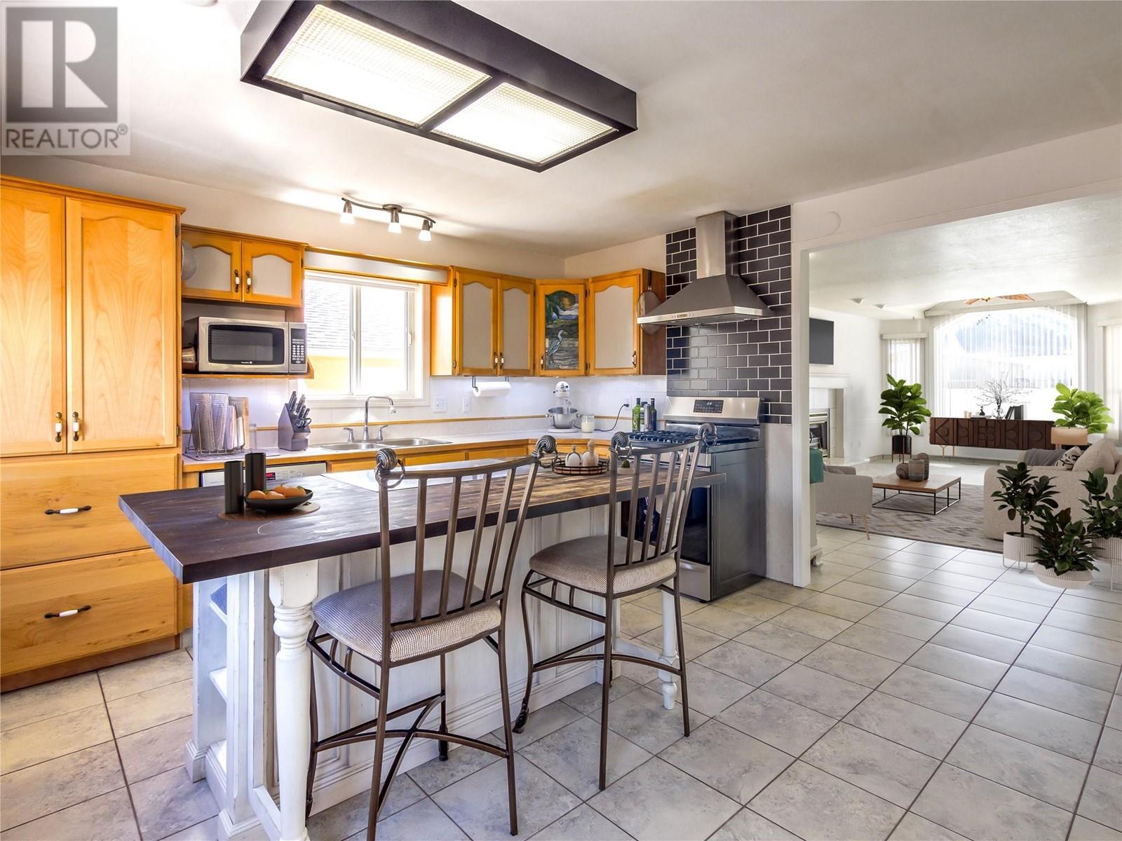 1768 QUEBEC Street, penticton, British Columbia
