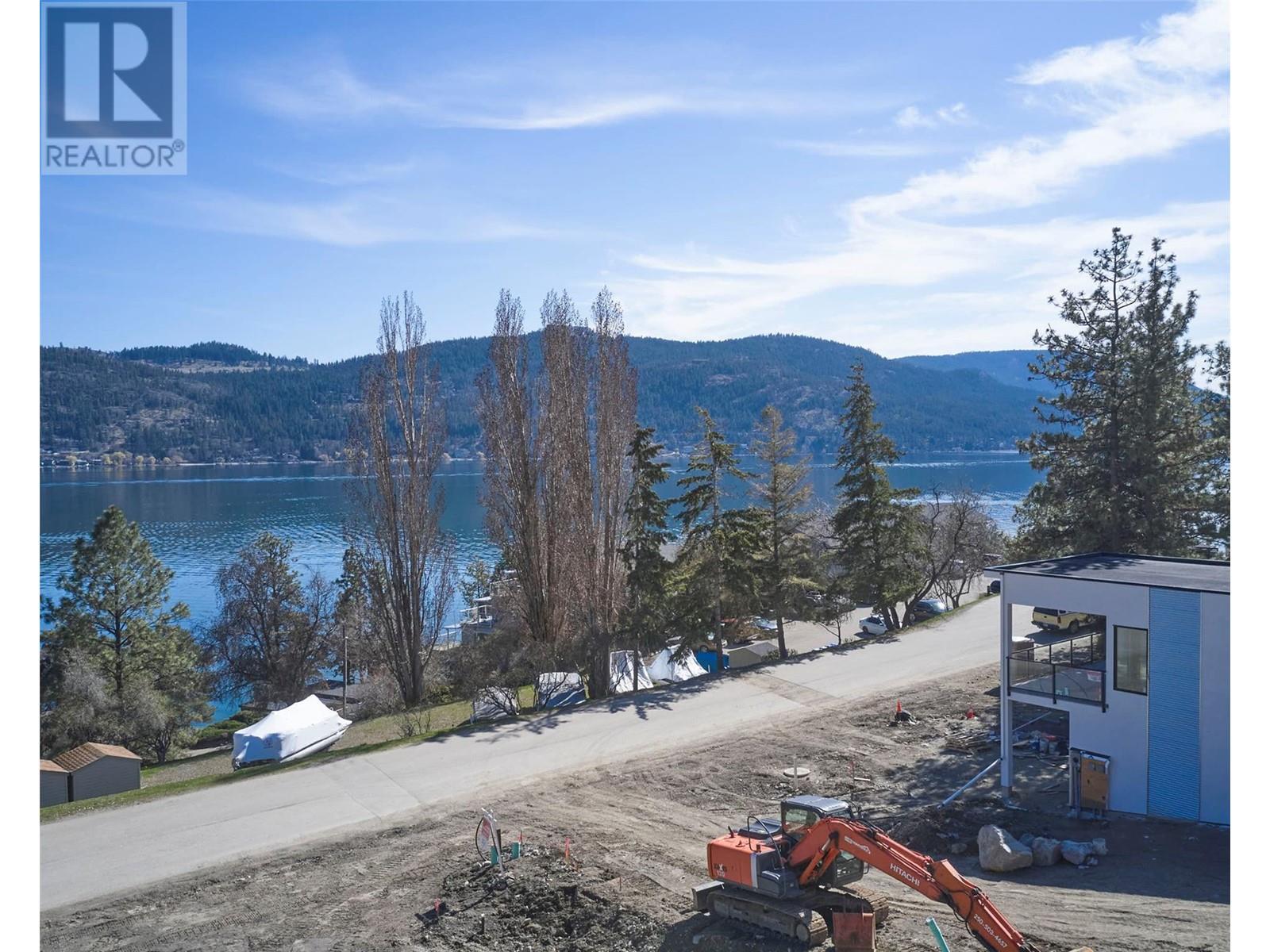8803 Adventure Bay Road, Vernon, British Columbia  V1H 1E1 - Photo 10 - 10342108