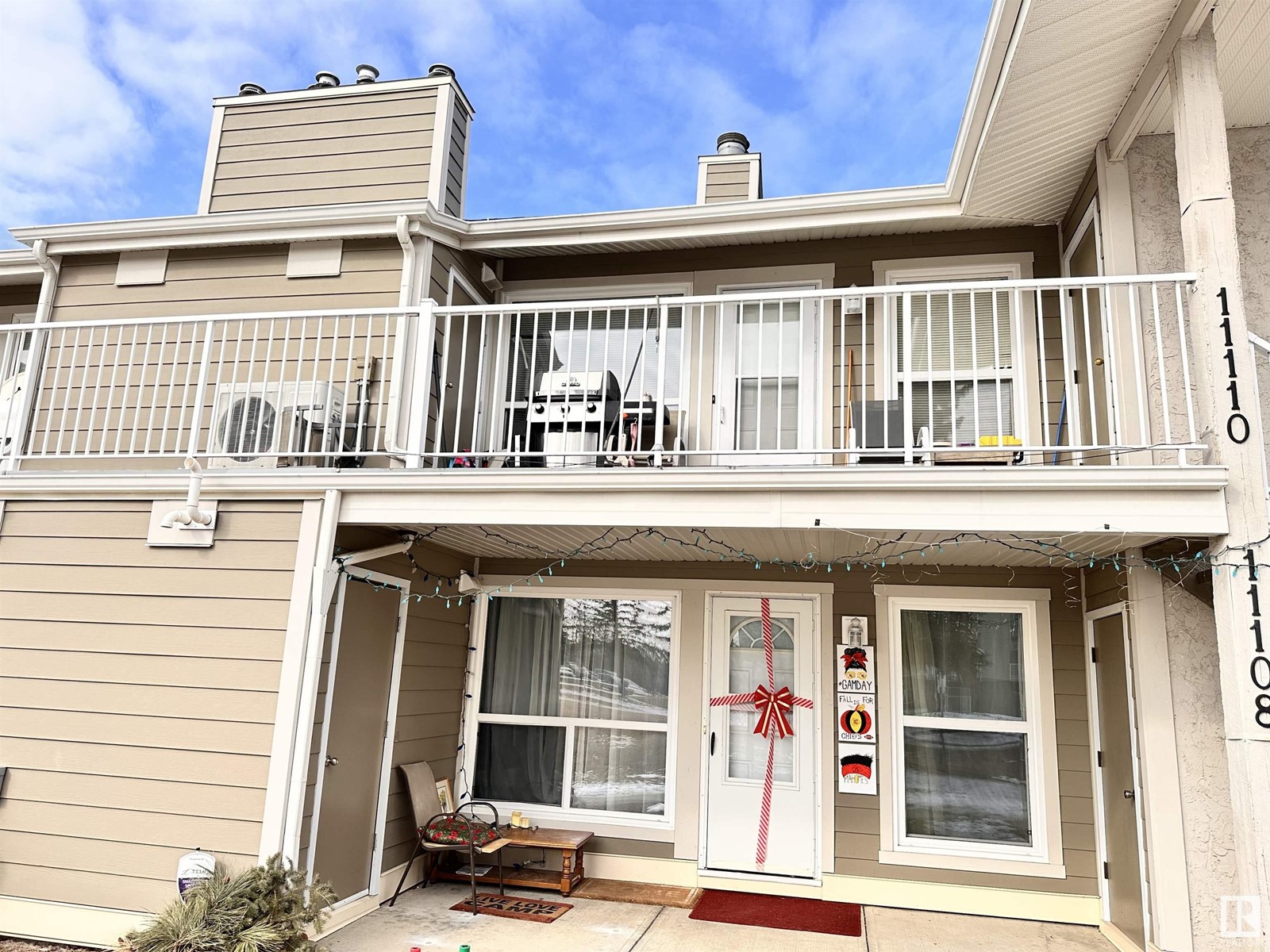 Property at 11108 18 AV NW image 3