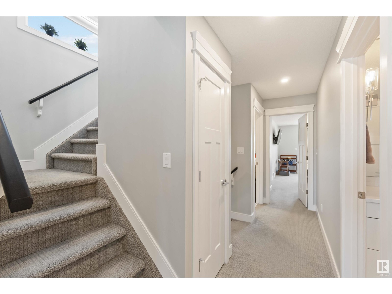 Property at 5805 113 A ST NW image 1