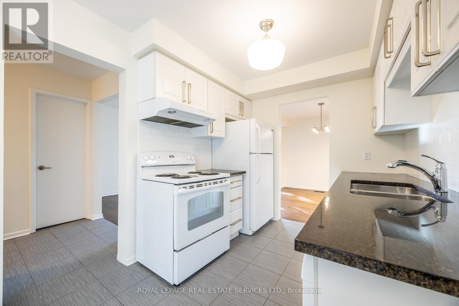 124 - 1 Carl Shepway, Toronto, Ontario  M2J 1X3 - Photo 16 - C12066642
